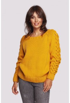 BK090 Sweter z szerokim dekoltem i warkoczem na rękawach - miodowy z wełną ❤