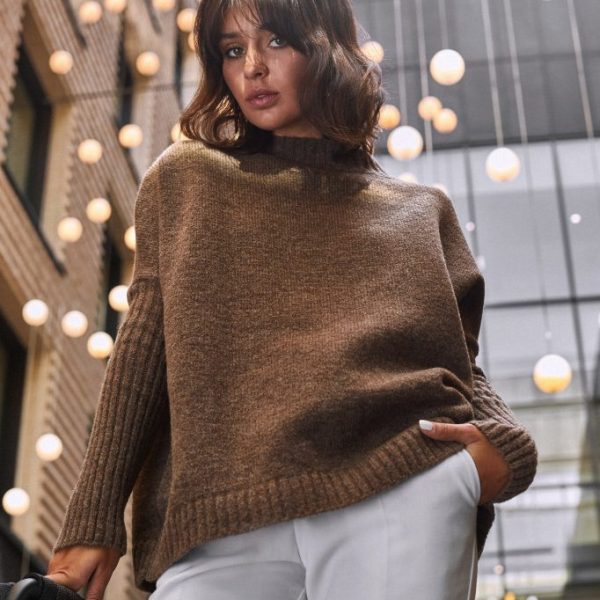BK009 Sweter zakładany przez głowę - karmelowy
