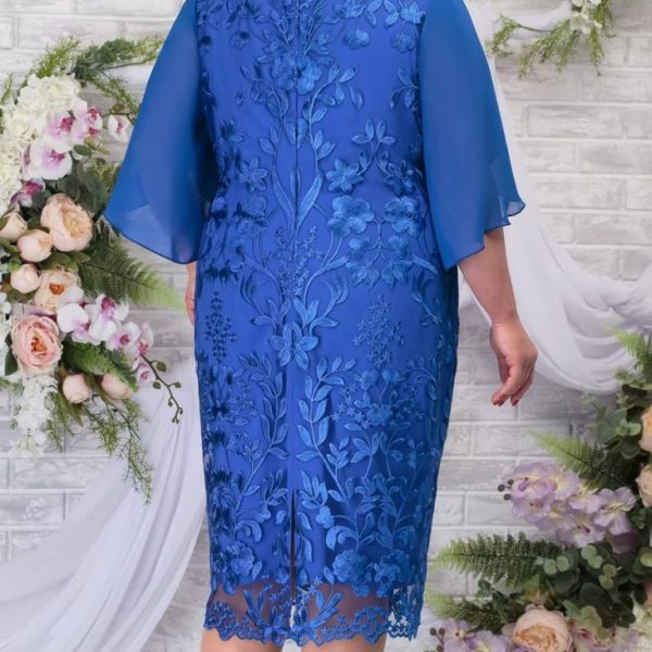 Sukienka koronkowa midi | Plus Size ✨
